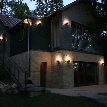 Mirtusz Appartement Kismaros