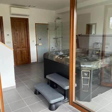 Apartment Mirtusz Vendeghaz Kismaros